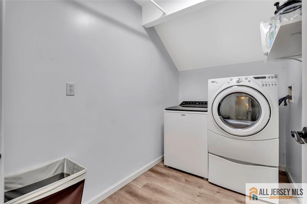 South River, New Jersey, 08882, United States, 4 Bedrooms Bedrooms, ,3 BathroomsBathrooms,Residential,For Sale,1940787