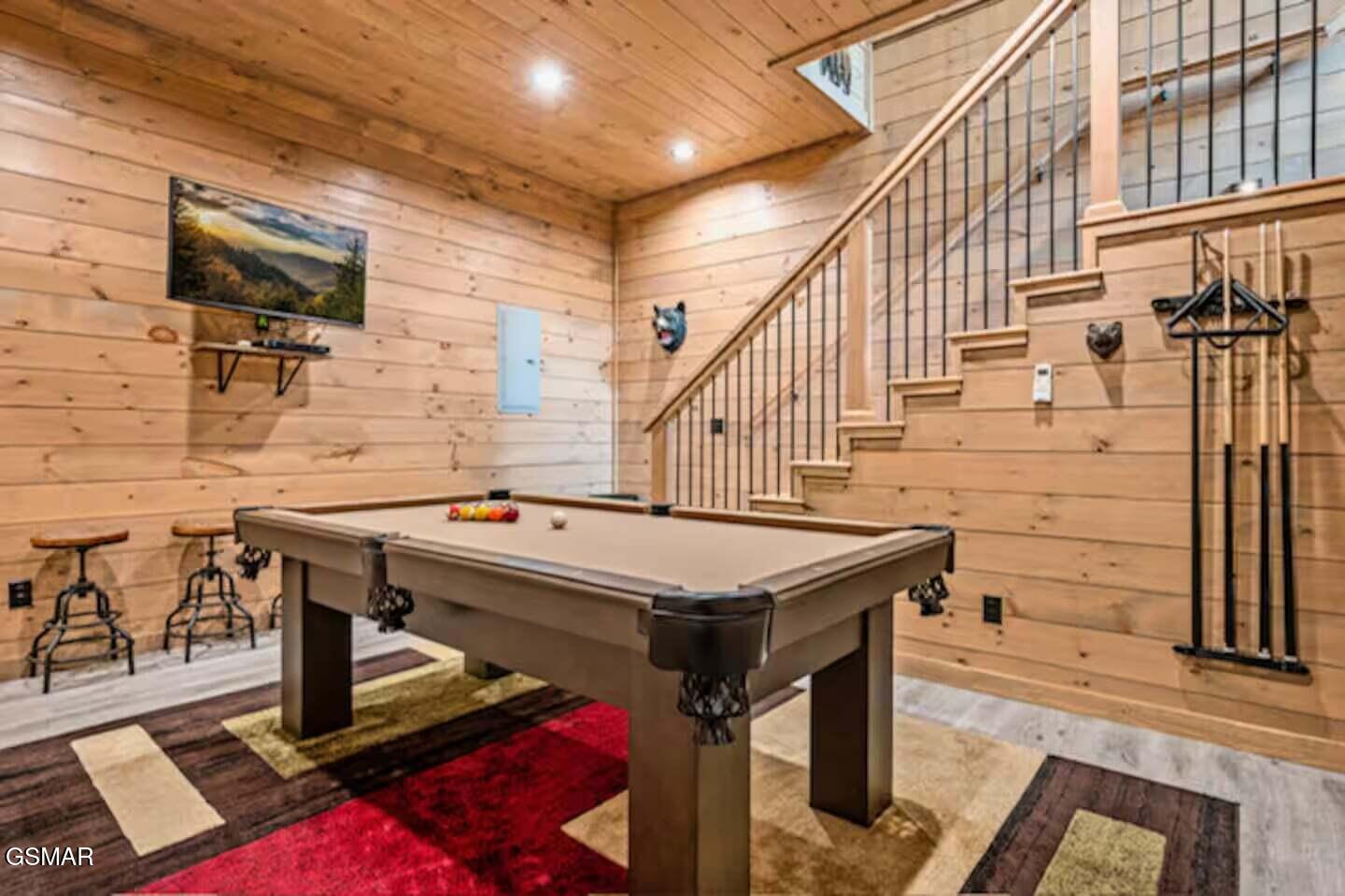 Sevierville, Tennessee, 37862, United States, 2 Bedrooms Bedrooms, ,3 BathroomsBathrooms,Residential,For Sale,1976879