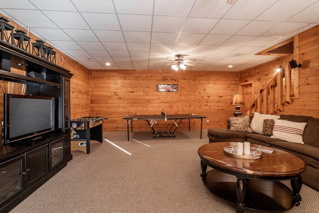 Mineral Bluff, Georgia, 30559, United States, 3 Bedrooms Bedrooms, ,3 BathroomsBathrooms,Residential,For Sale,1986292