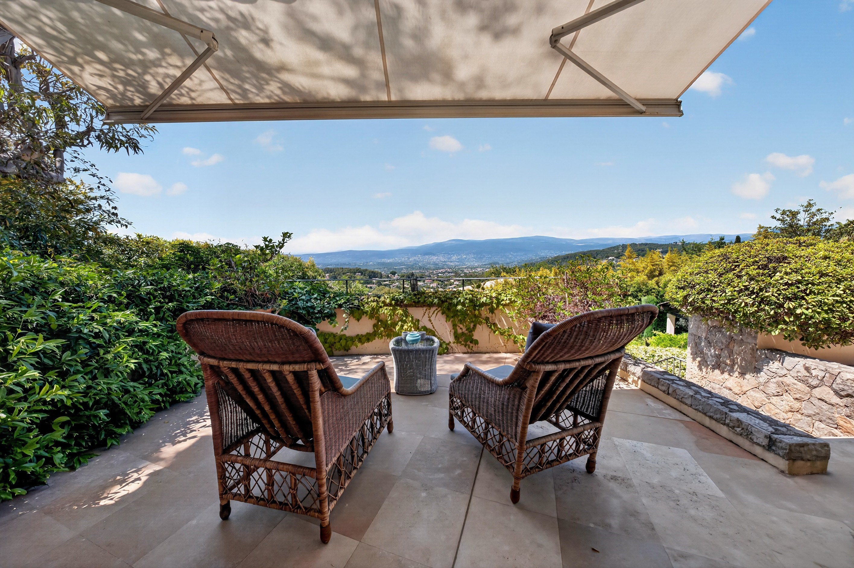  Luxury villa in Mougins with heated pool and panoramic views near the historic … - 物件實景