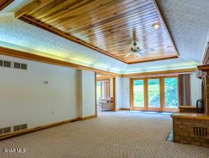 1tq5sqtifeit, Pennsylvania, 15534, United States, 3 Bedrooms Bedrooms, ,3 BathroomsBathrooms,Residential,For Sale,1947387