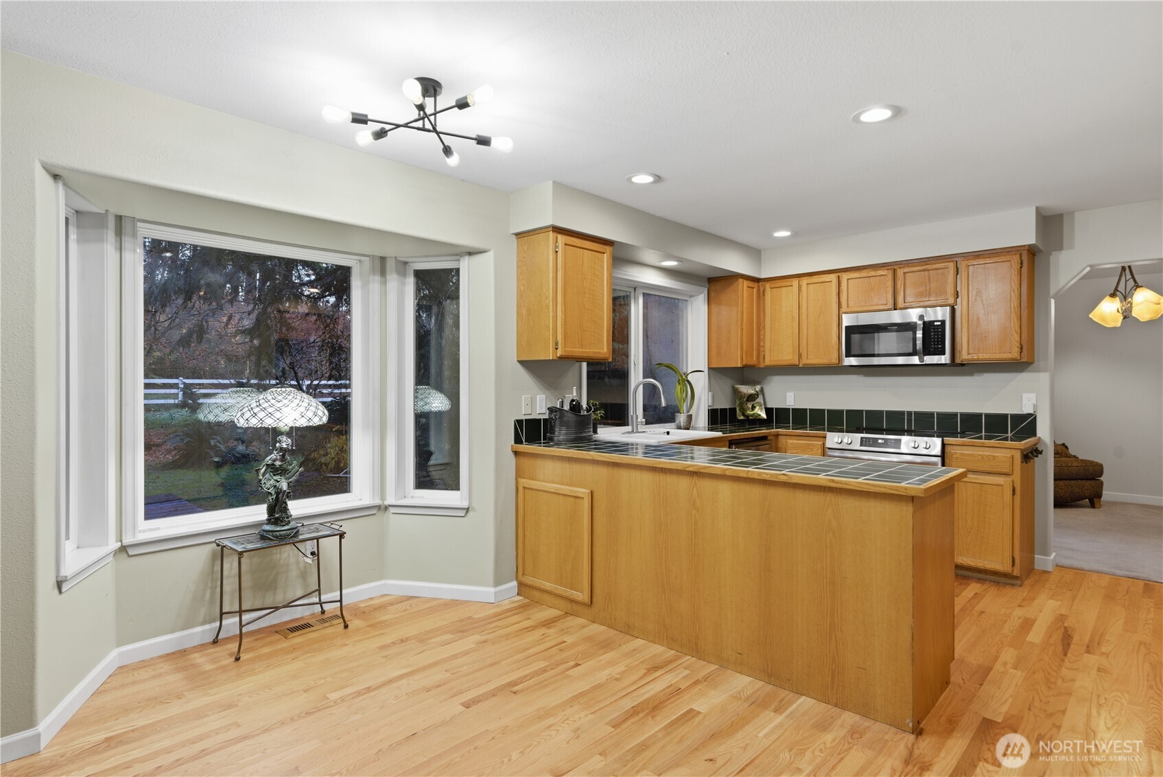 Snohomish, Washington, 98290, United States, 3 Bedrooms Bedrooms, ,3 BathroomsBathrooms,Residential,For Sale,1996862