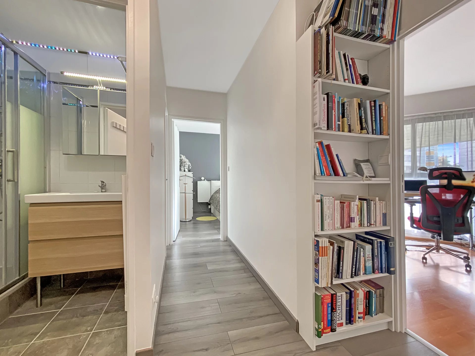 Boulogne-Billancourt, Île-de-France, 92100, FR, 3 Bedrooms Bedrooms, ,4 BathroomsBathrooms,Residential,For Sale,1932138