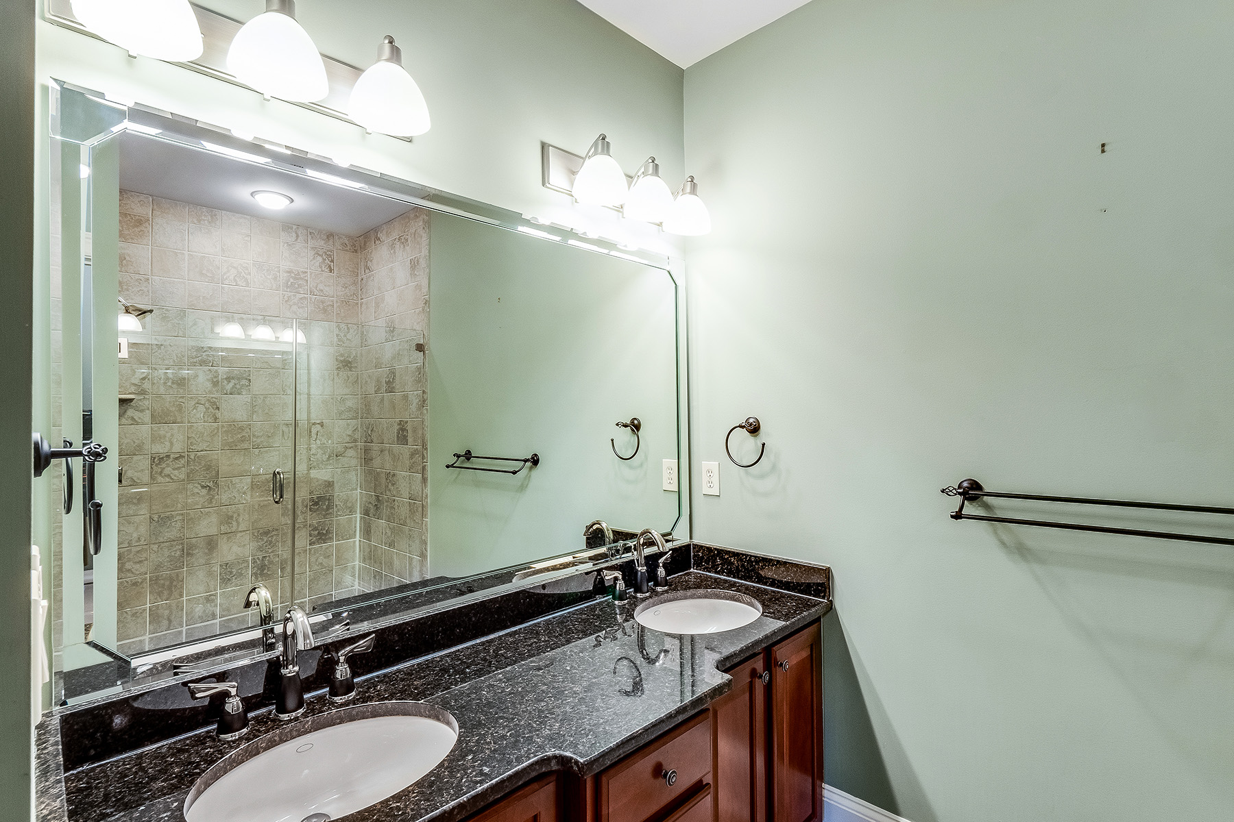  Spacious and Sophisticated Townhome with a Heart-of-Atlanta Address - 物件實景