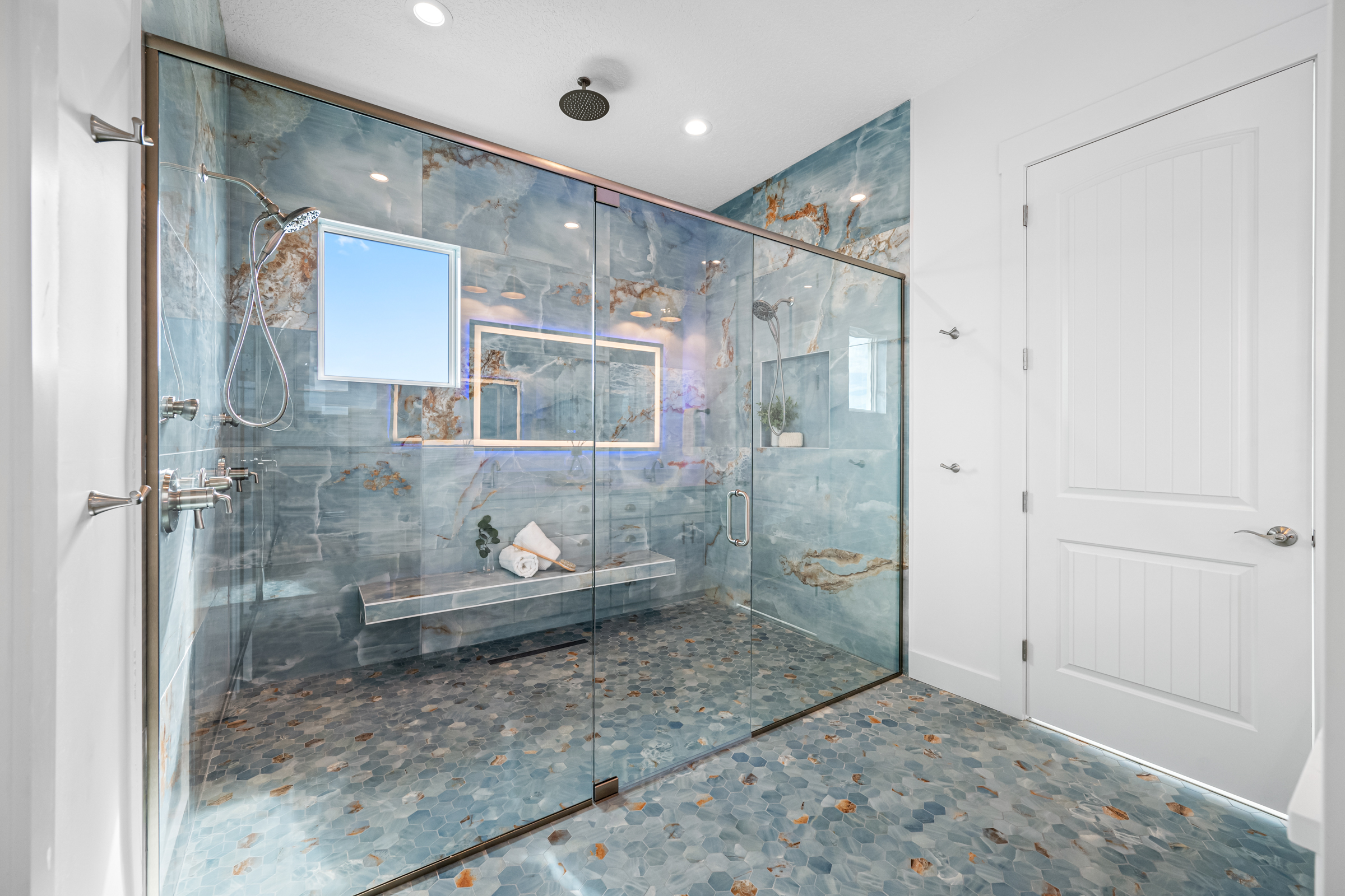 Madeira Beach, Florida, 33708, United States, 6 Bedrooms Bedrooms, ,6 BathroomsBathrooms,Residential,For Sale,1988521