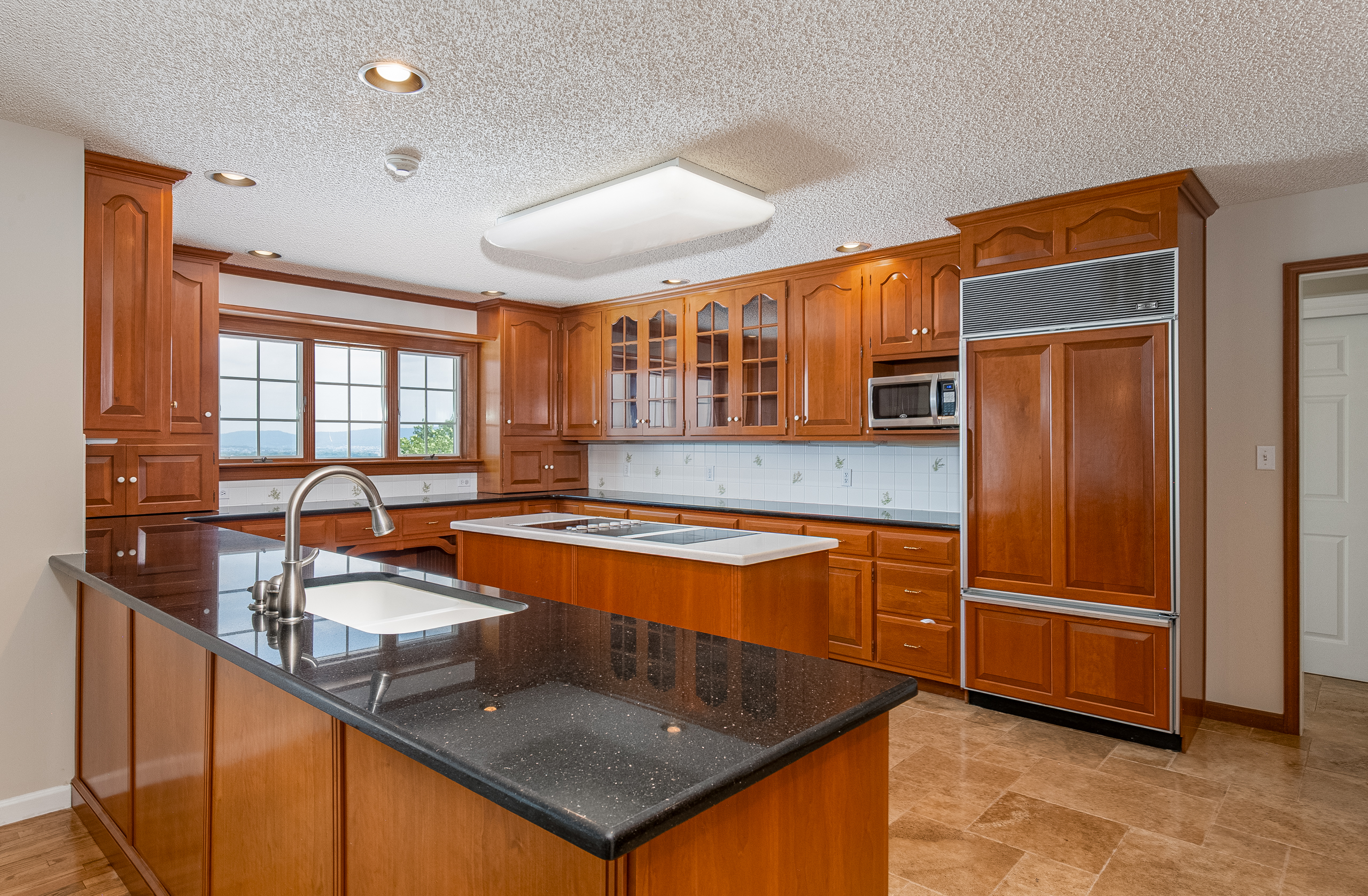 Sinking Spring, Pennsylvania, 19608, United States, 5 Bedrooms Bedrooms, ,5 BathroomsBathrooms,Residential,For Sale,1900747