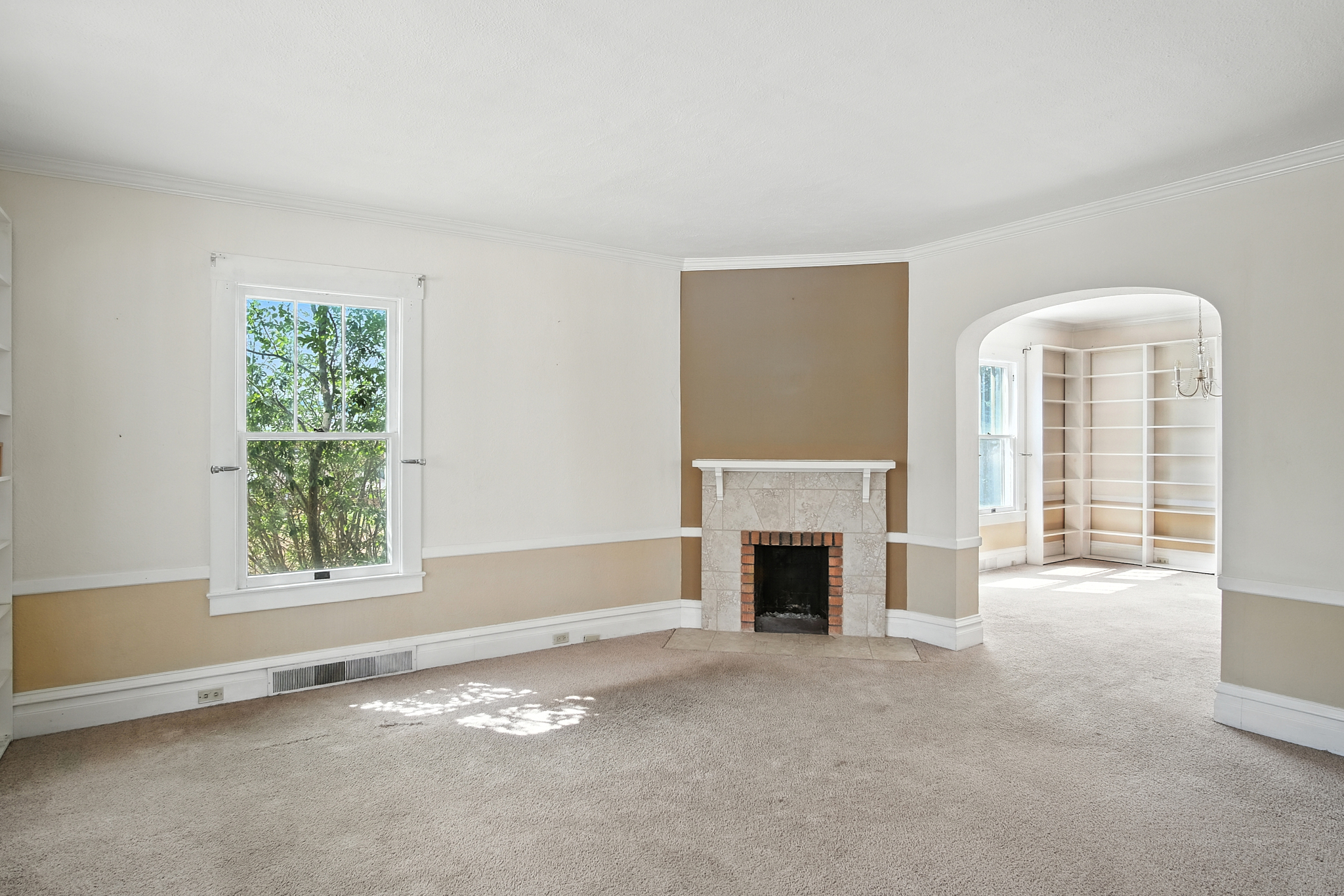 Hot Springs, South Dakota, 57747, United States, 5 Bedrooms Bedrooms, ,4 BathroomsBathrooms,Residential,For Sale,1983319