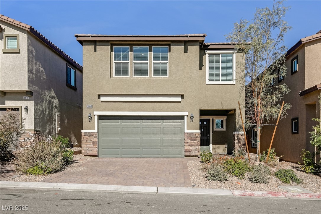 Las Vegas, Nevada, 89166, United States, 4 Bedrooms Bedrooms, ,3 BathroomsBathrooms,Residential,For Sale,1989328