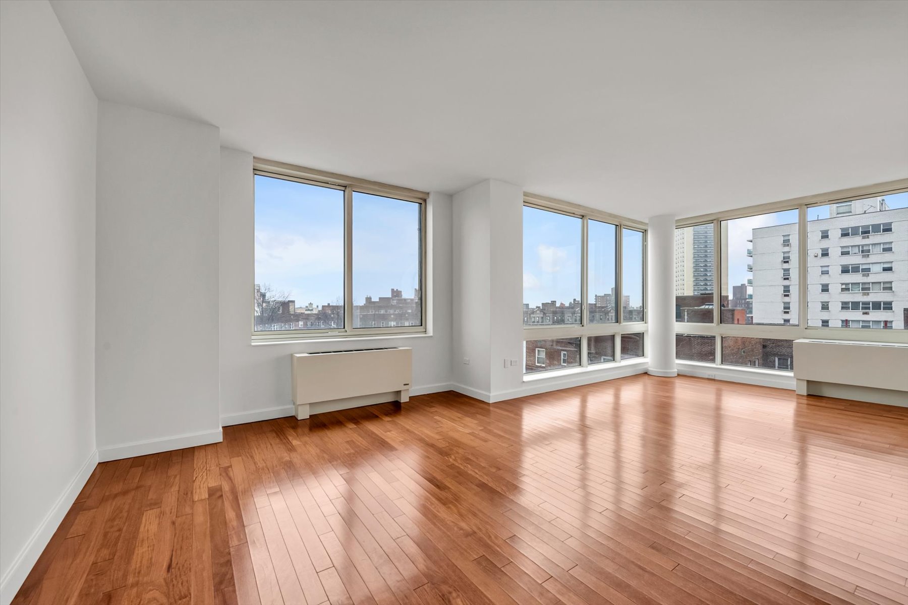  ?BRIGHT TWO BEDROOM TWO BATHROOM CONDO WITH STUNNING VIEWS? - 物件實景