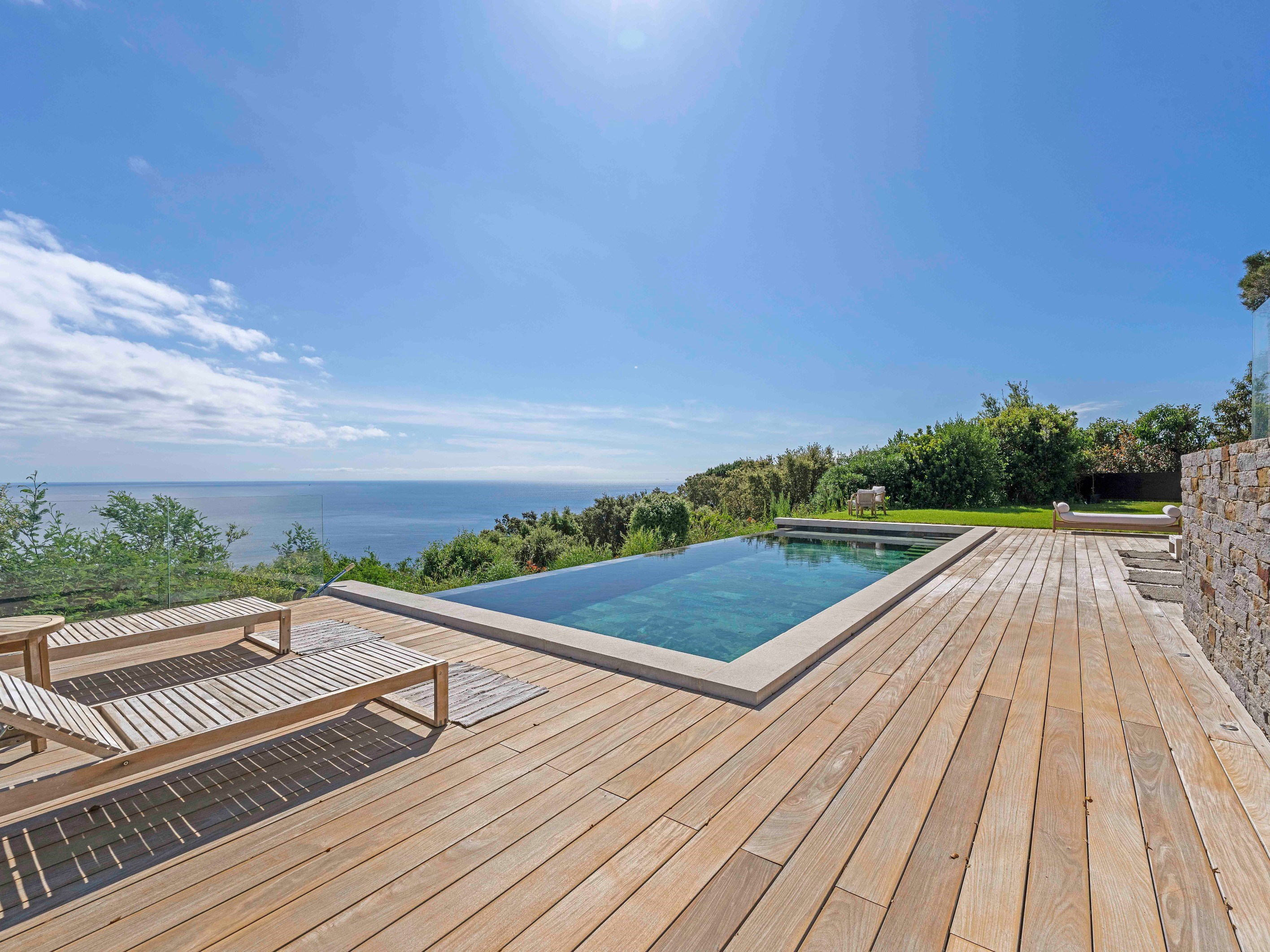  Luxury villa in Les Issambres with panoramic sea view and infinity pool - 物件實景