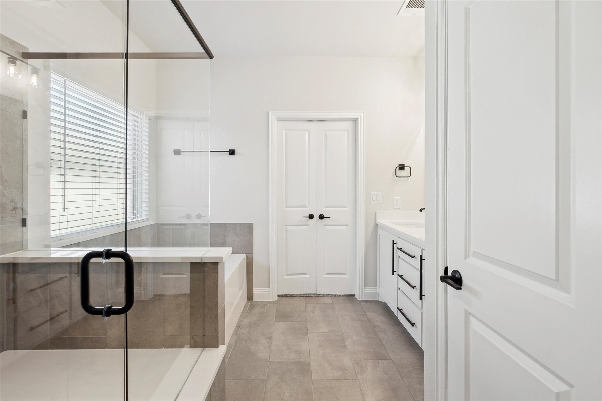 Aubrey, Texas, 76227, United States, 4 Bedrooms Bedrooms, ,3 BathroomsBathrooms,Residential,For Sale,1978632