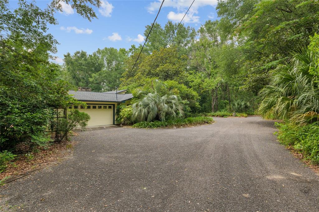 Newberry, Florida, 32669, United States, 3 Bedrooms Bedrooms, ,2 BathroomsBathrooms,Residential,For Sale,1847426