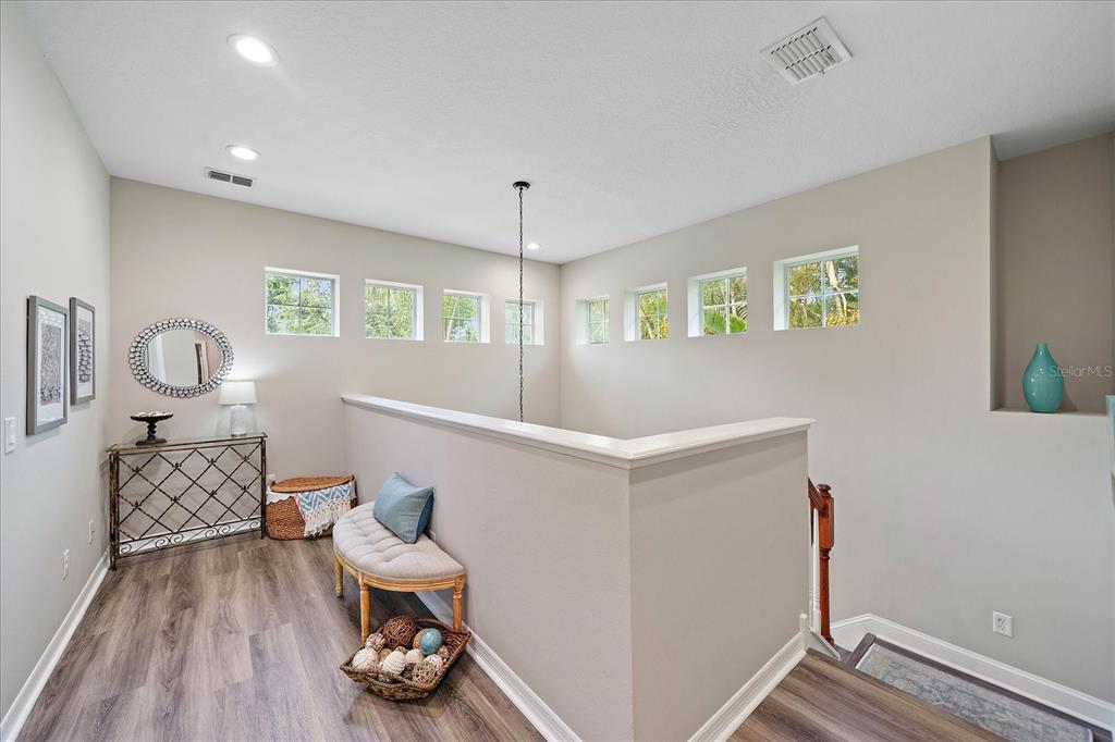 Sarasota, Florida, 34243, United States, 3 Bedrooms Bedrooms, ,3 BathroomsBathrooms,Residential,For Sale,1885250
