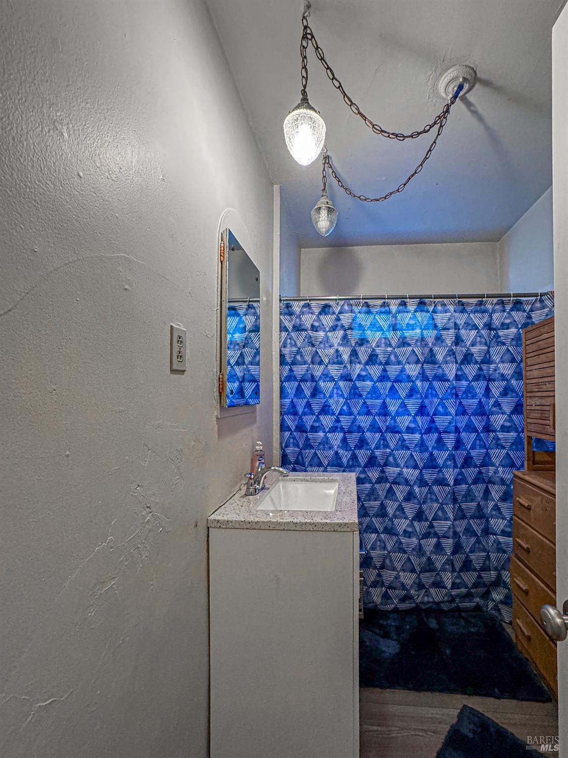 Santa Rosa, California, 95404, United States, 3 Bedrooms Bedrooms, ,2 BathroomsBathrooms,Residential,For Sale,1974780