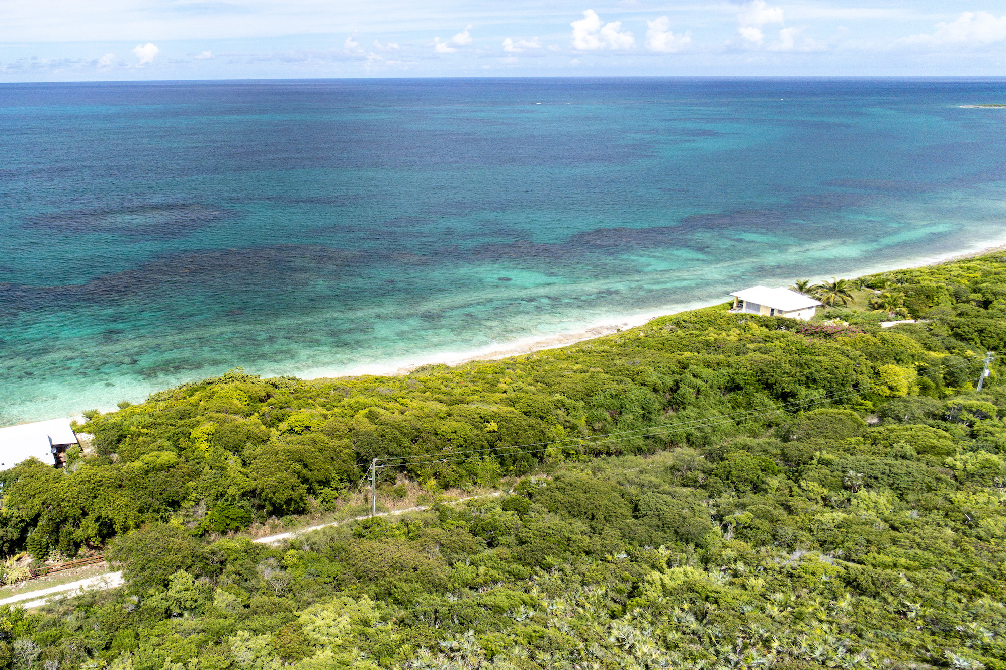  14.085 Acreage  North of Governors Harbour - 物件實景