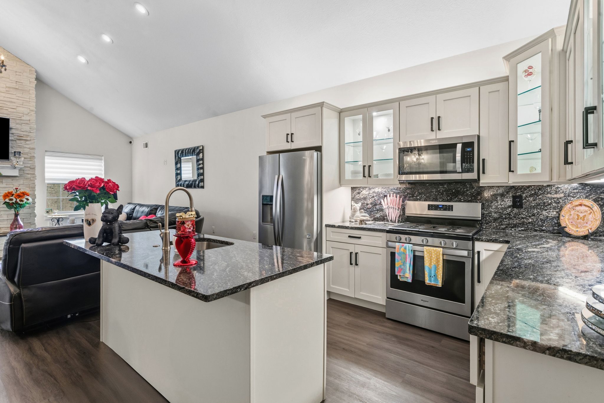  113 Hemingway Lane, Coraopolis, PA 15108 - 物件實景