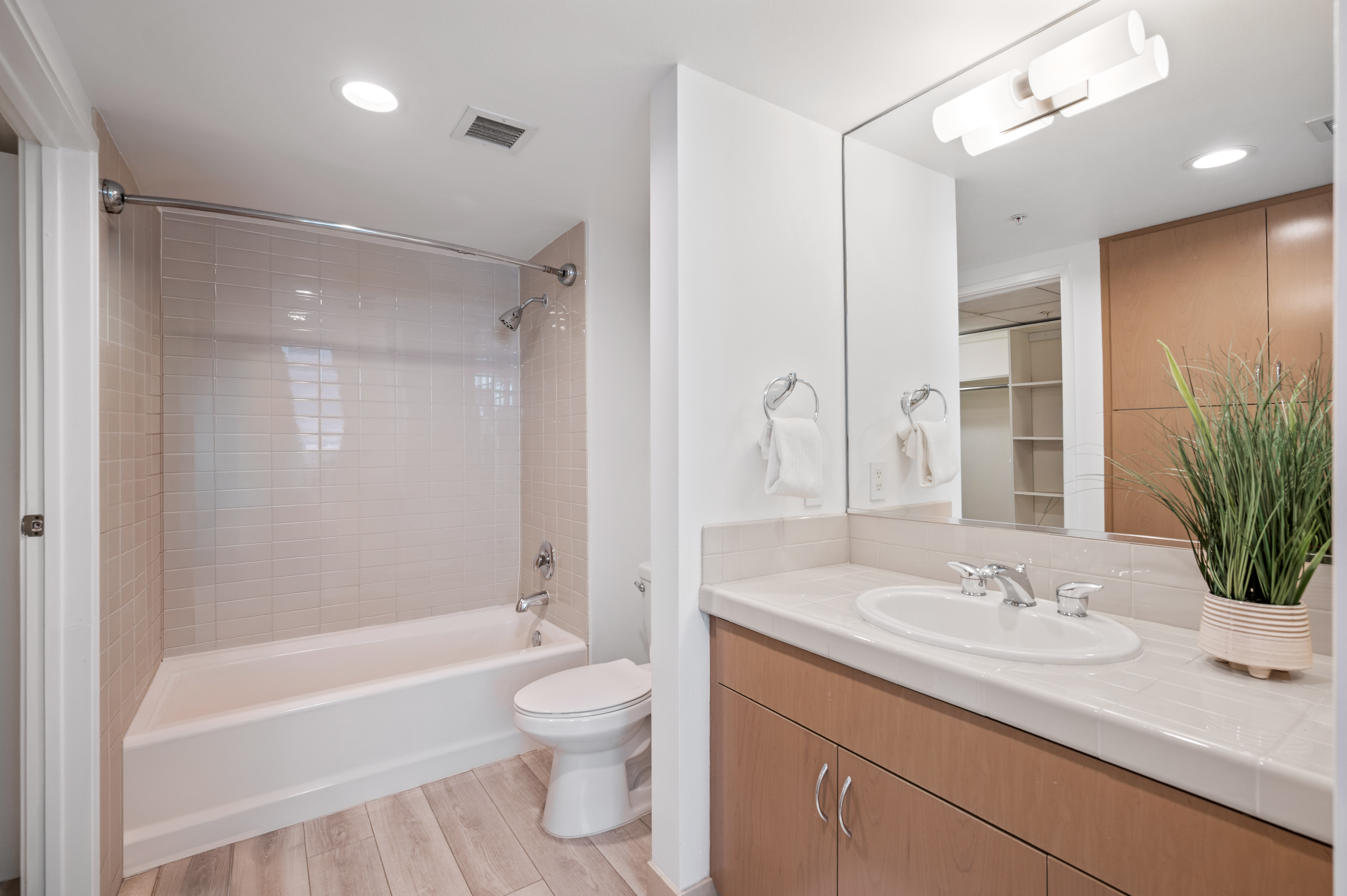  13700 Marina Pointe Drive #611, Marina del Rey, CA 90292 - 物件實景