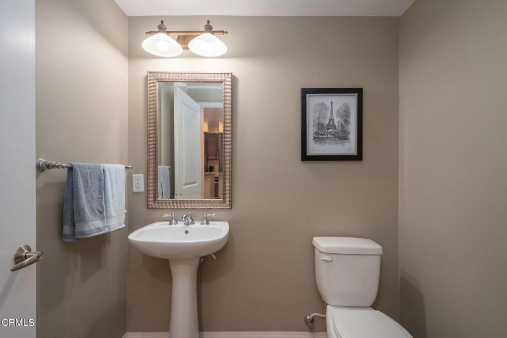 Oxnard, California, 93035, United States, 2 Bedrooms Bedrooms, ,3 BathroomsBathrooms,Residential,For Sale,1982158