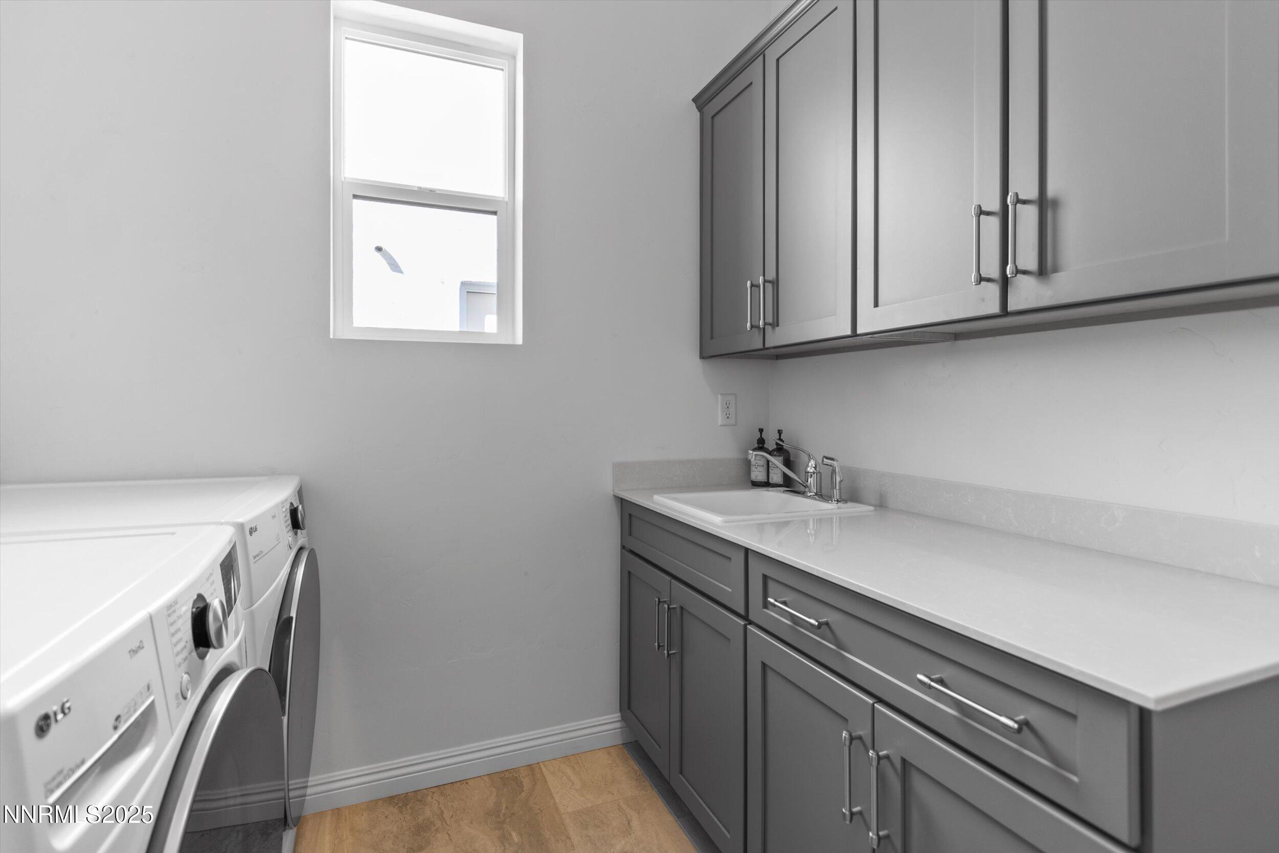 Reno, Nevada, 89521, United States, 2 Bedrooms Bedrooms, ,2 BathroomsBathrooms,Residential,For Sale,1940978
