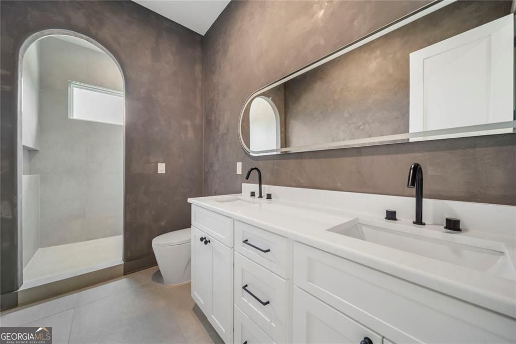 Lawrenceville, Georgia, 30046, United States, 5 Bedrooms Bedrooms, ,5 BathroomsBathrooms,Residential,For Sale,2042592