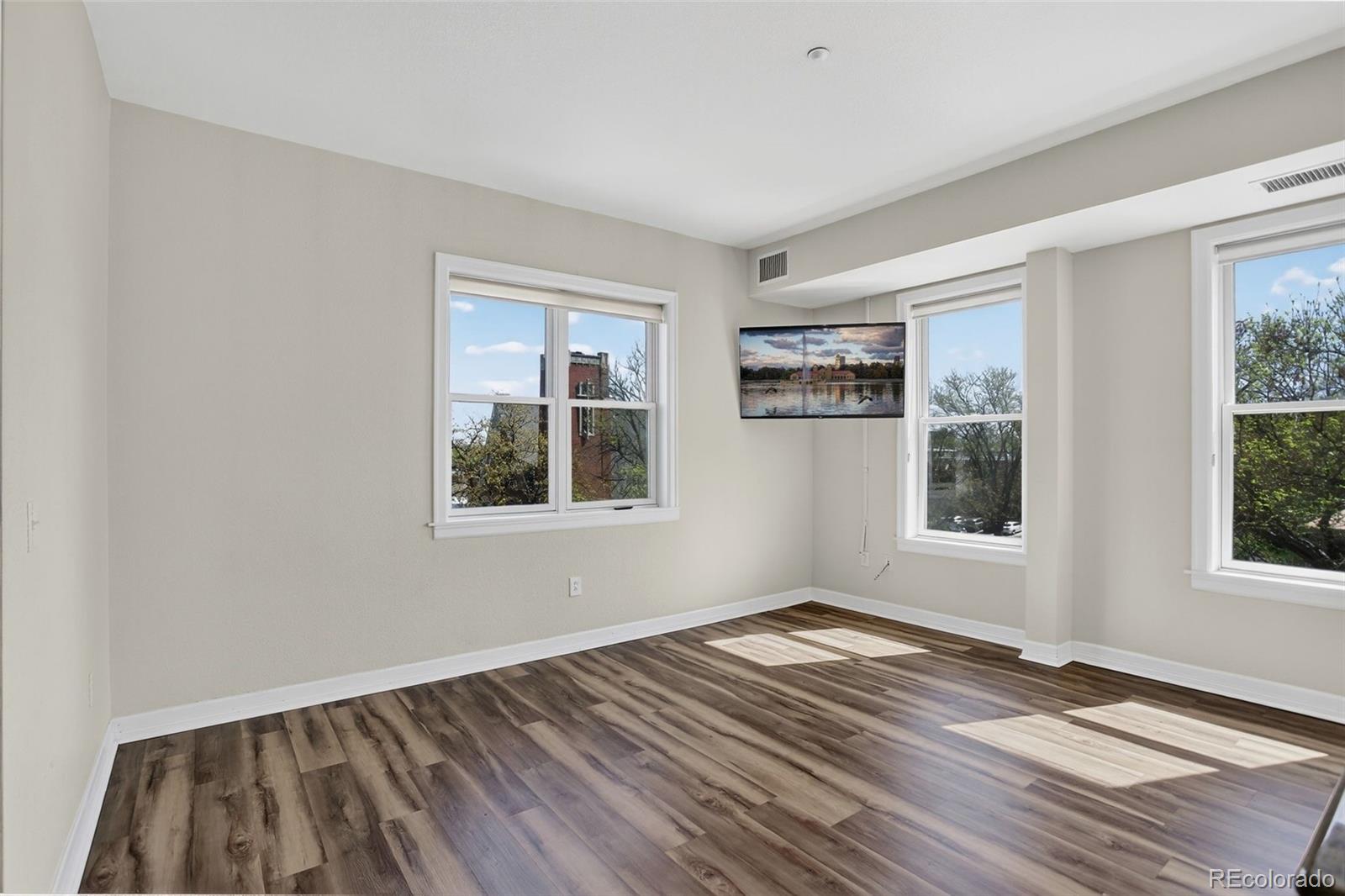 Denver, Colorado, 80210, United States, 2 Bedrooms Bedrooms, ,2 BathroomsBathrooms,Residential,For Sale,1805230
