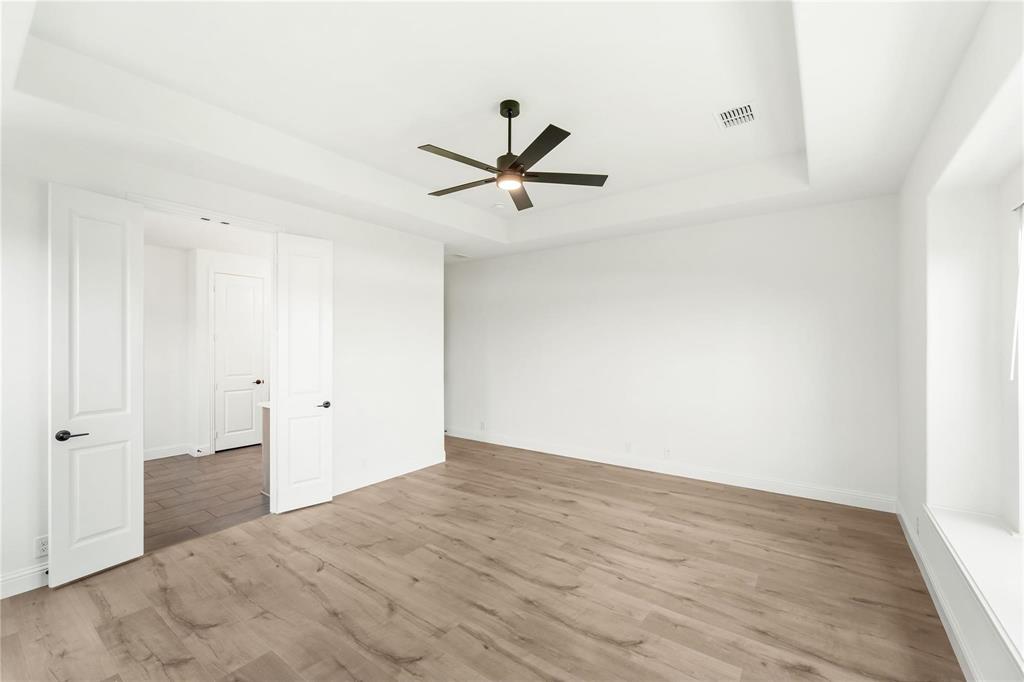 Justin, Texas, 76247, United States, 5 Bedrooms Bedrooms, ,4 BathroomsBathrooms,Residential,For Sale,1982092