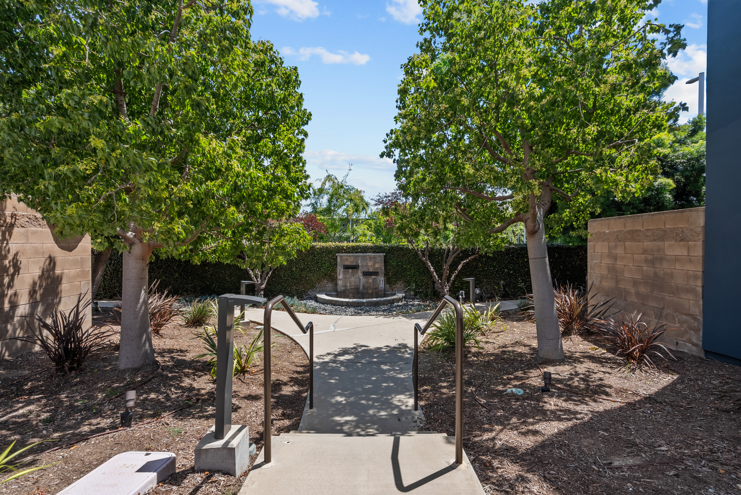  5400 Playa Vista Dr - 物件實景