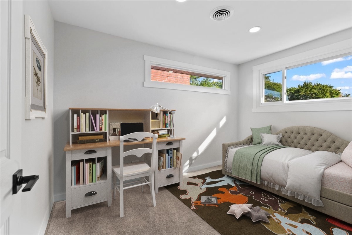 Evergreen Park, Illinois, 60805, United States, 5 Bedrooms Bedrooms, ,4 BathroomsBathrooms,Residential,For Sale,1972389