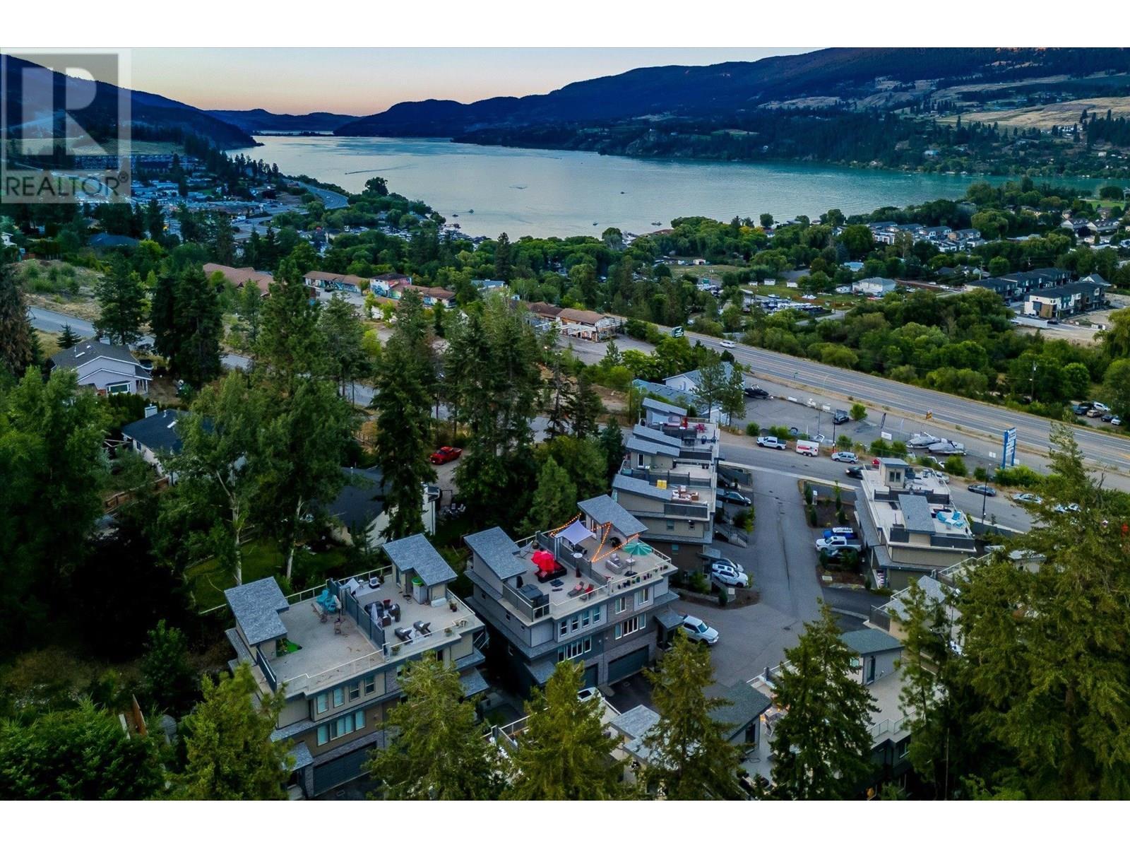 LAKE COUNTRY, British Columbia, V4V 1H8, CA, 4 Bedrooms Bedrooms, ,2 BathroomsBathrooms,Residential,For Sale,1906166