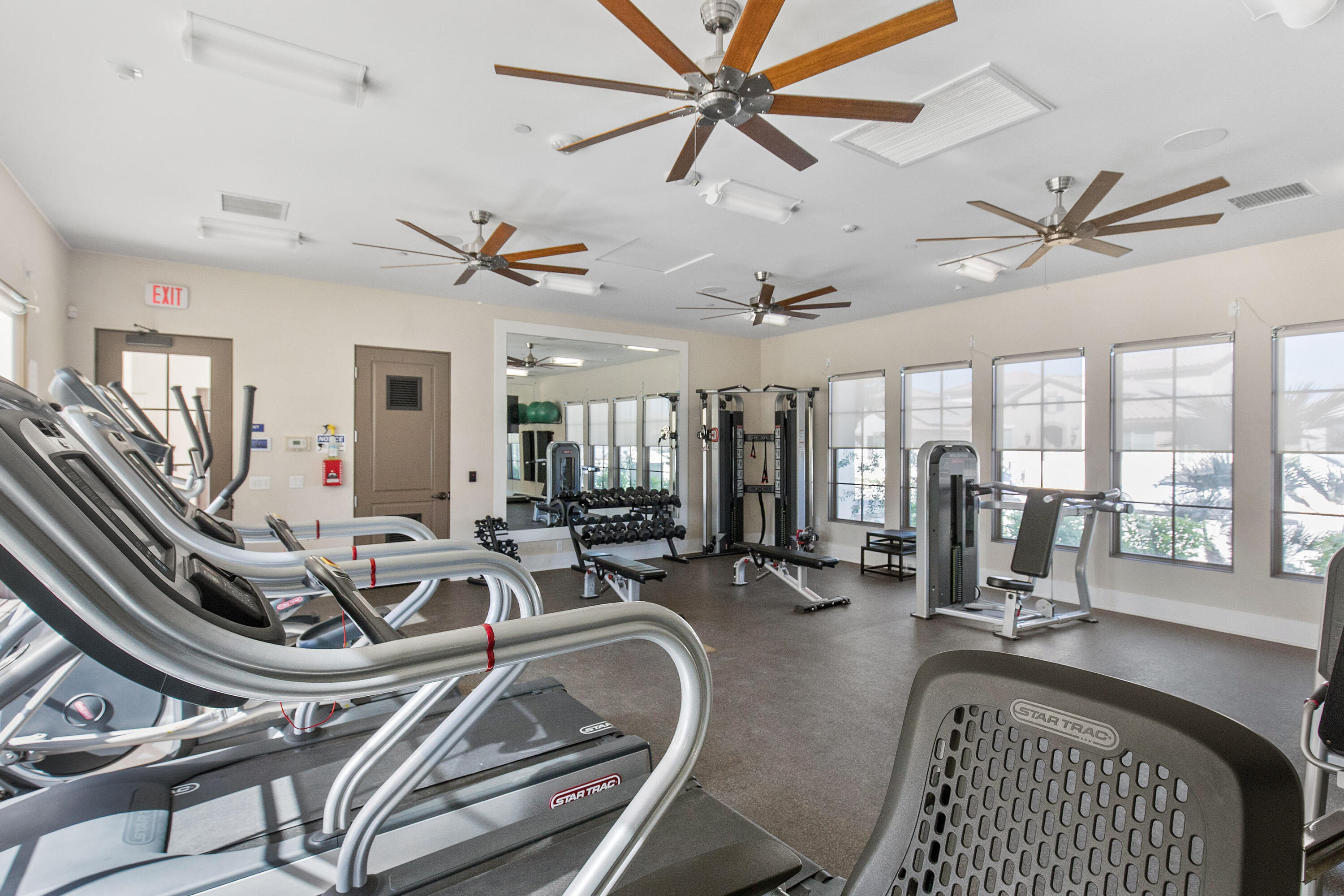 La Quinta, California, 92253, United States, 3 Bedrooms Bedrooms, ,3 BathroomsBathrooms,Residential,For Sale,1940982