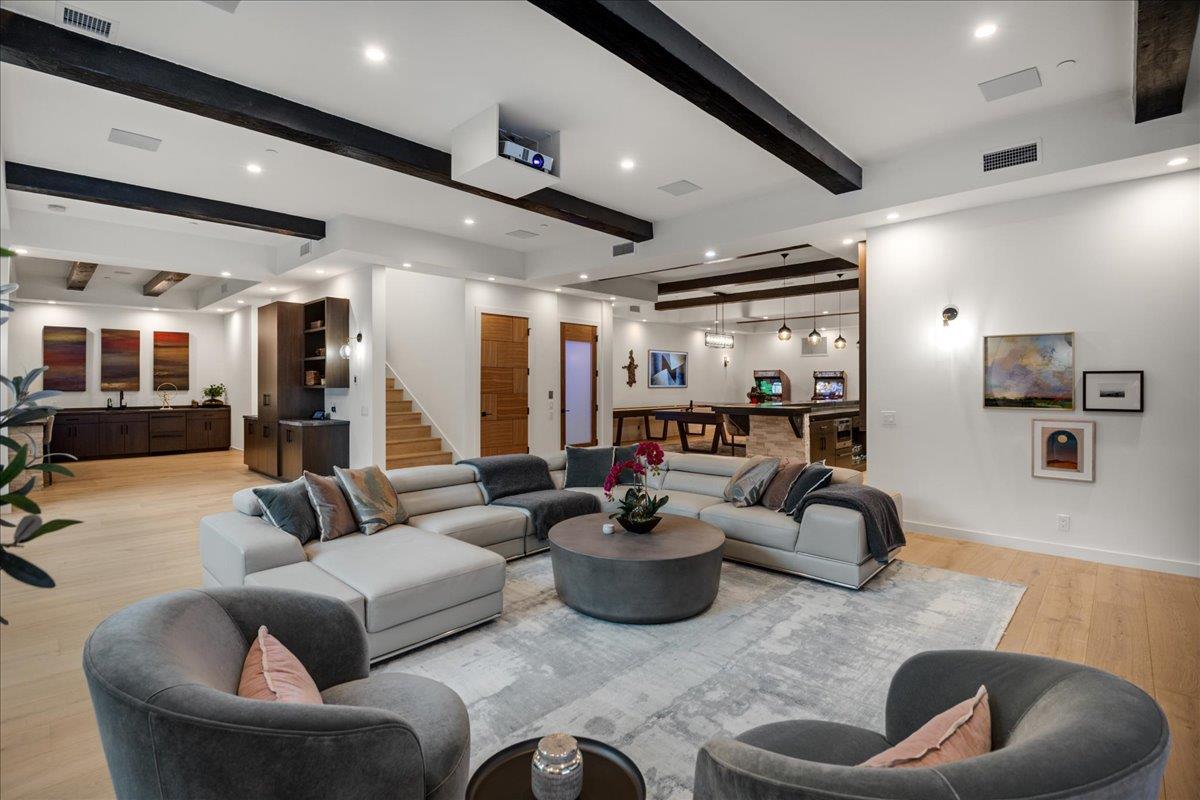 Saratoga, California, 95070, United States, 6 Bedrooms Bedrooms, ,11 BathroomsBathrooms,Residential,For Sale,1971416