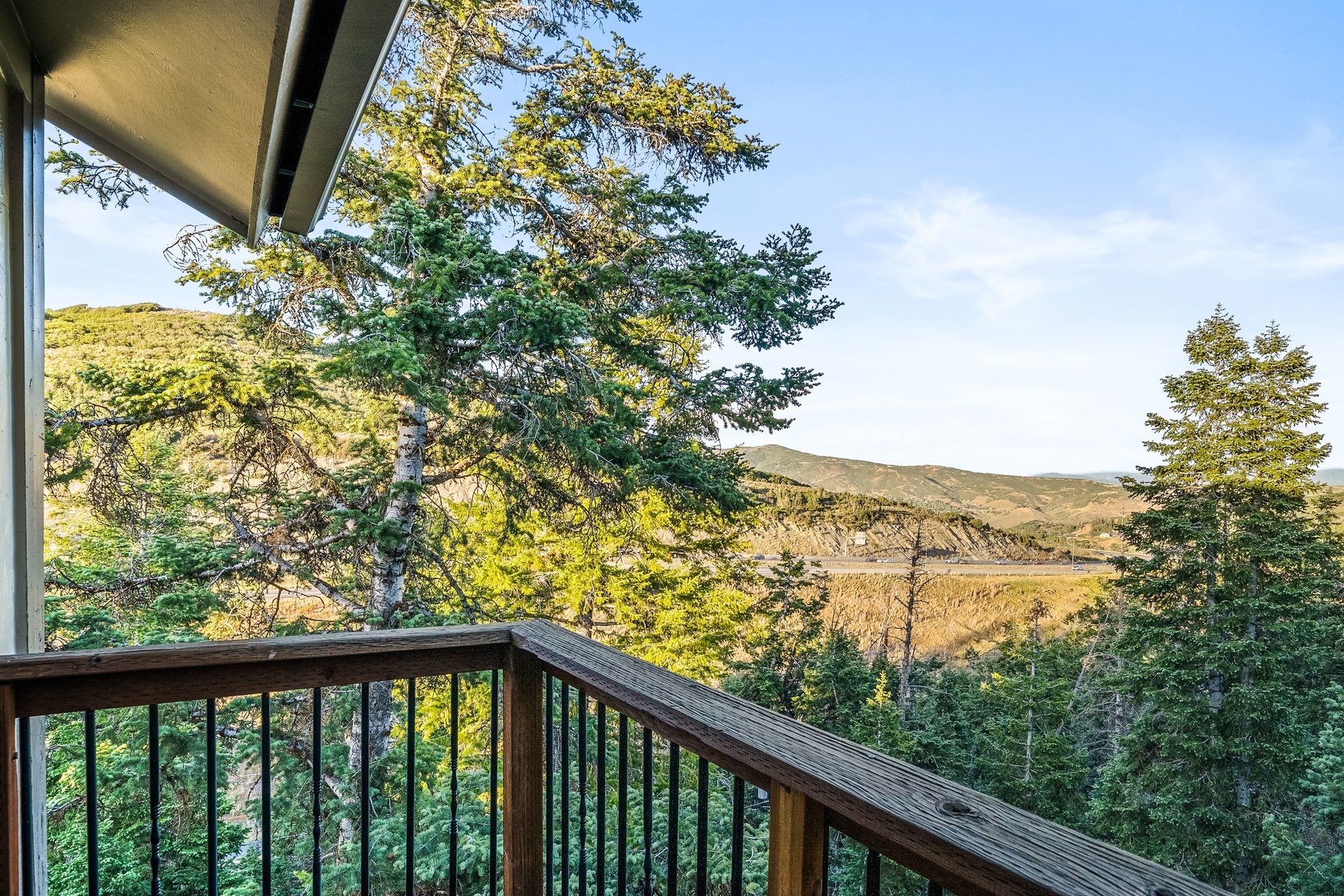  Peaceful Mountain Retreat on Quiet Cul-de-Sac - 物件實景
