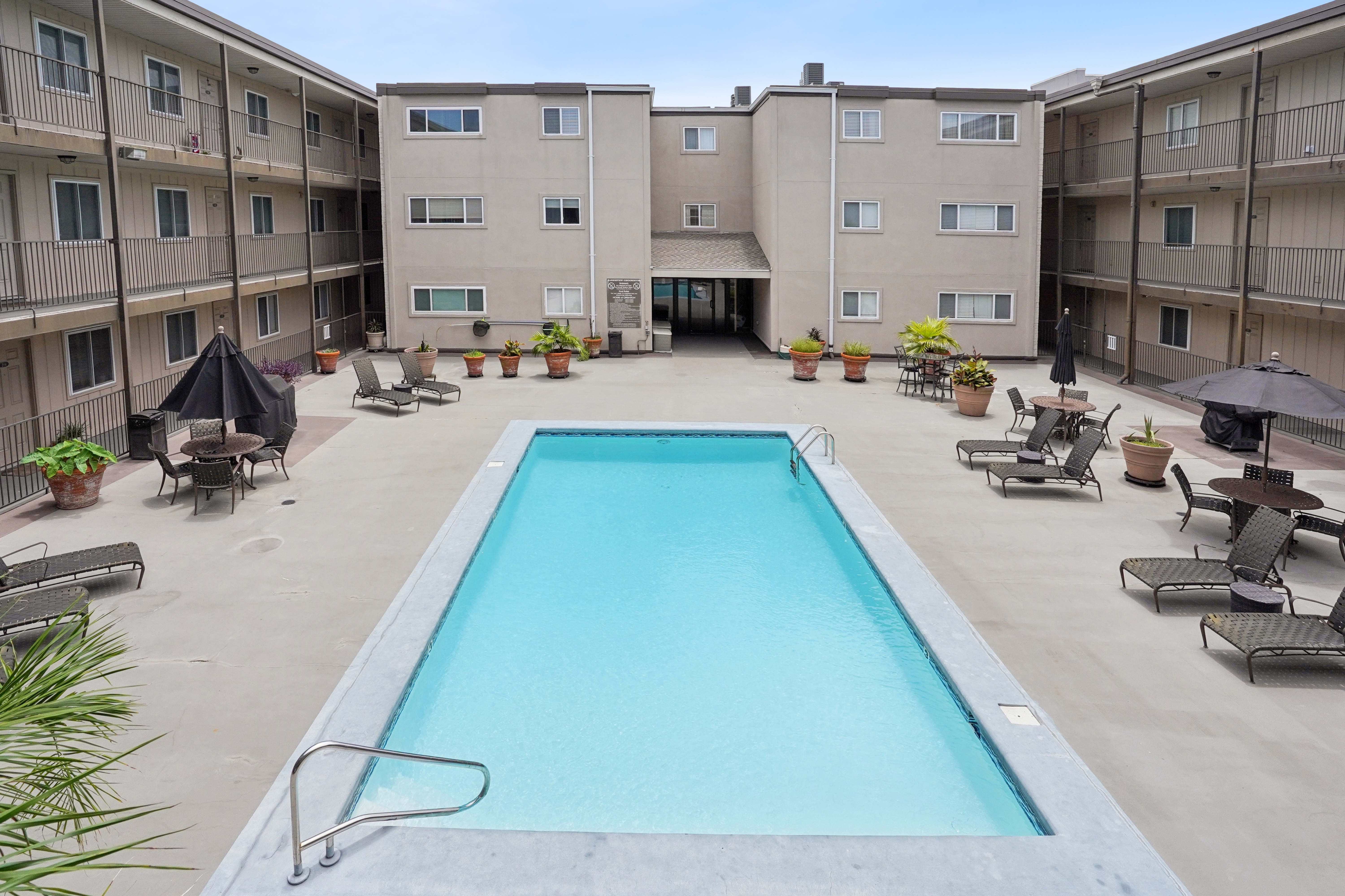Lake Marina Ave, New Orleans, LA 70124