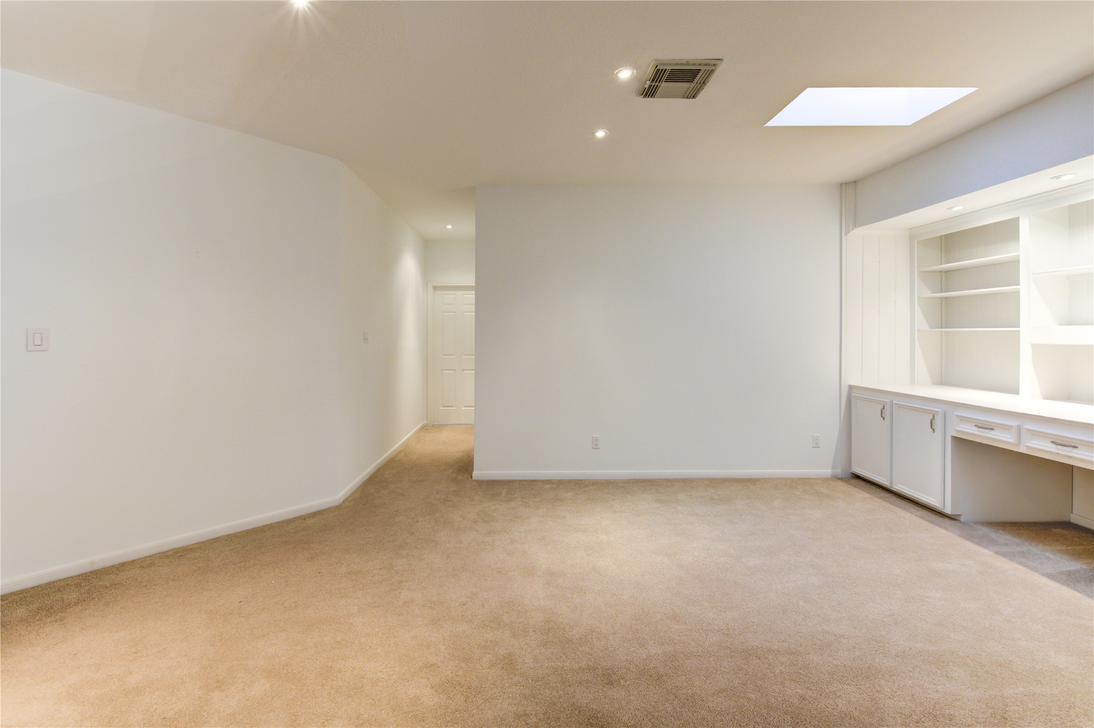  2524 Nantucket Drive B - 物件實景