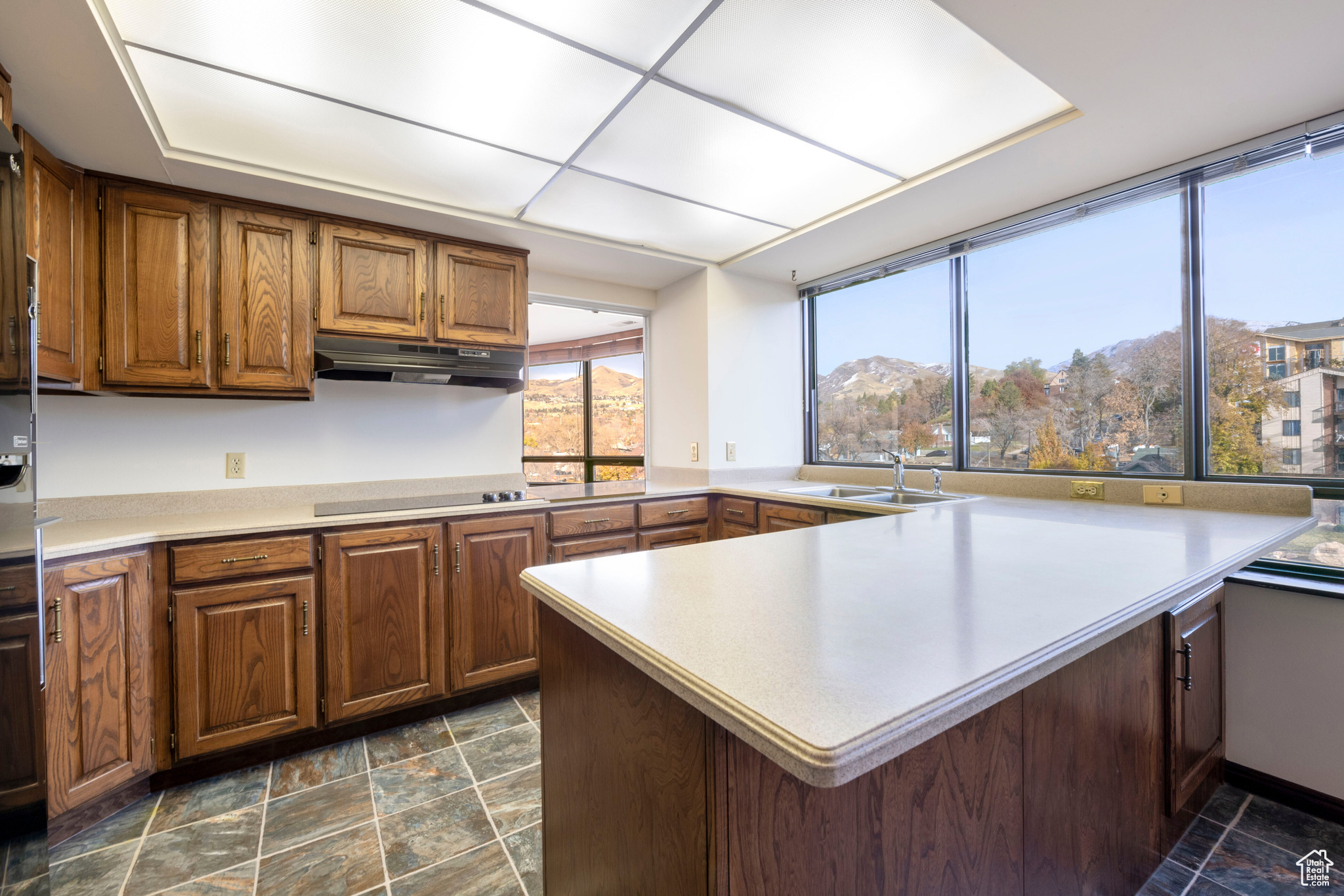 426 S 1000 E Unit 600, Salt Lake City, Utah, 84102, United States, 2 Bedrooms Bedrooms, ,1 BathroomBathrooms,Residential,For Sale,426 S 1000 E Unit 600,1672030