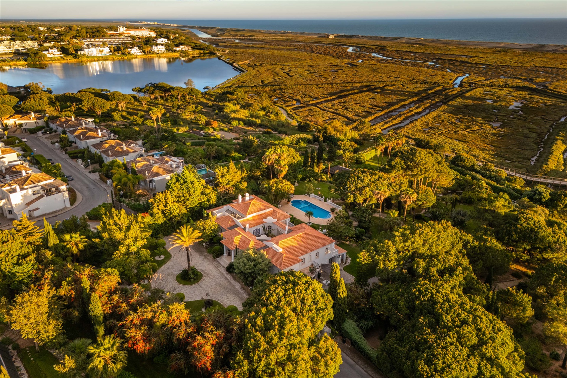  Detached house, 5 bedrooms, for Sale - 物件實景