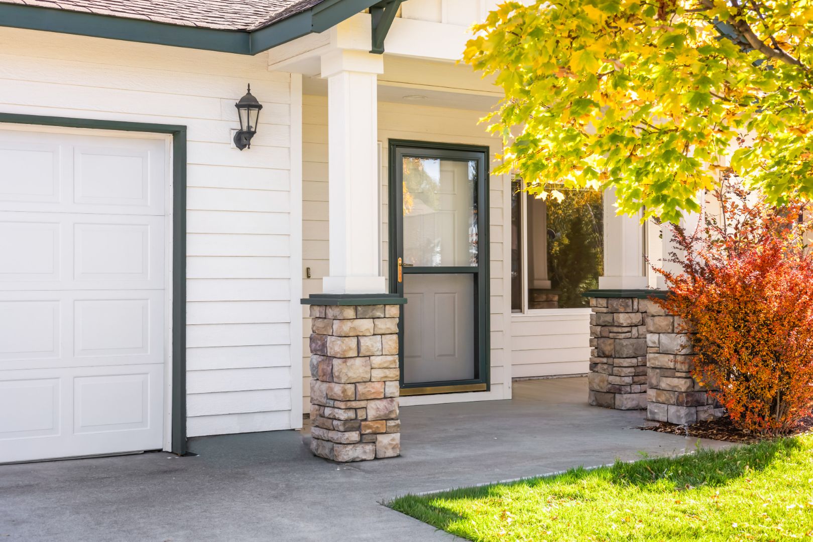 Redmond, Oregon, 97756, United States, 3 Bedrooms Bedrooms, ,3 BathroomsBathrooms,Residential,For Sale,1985077