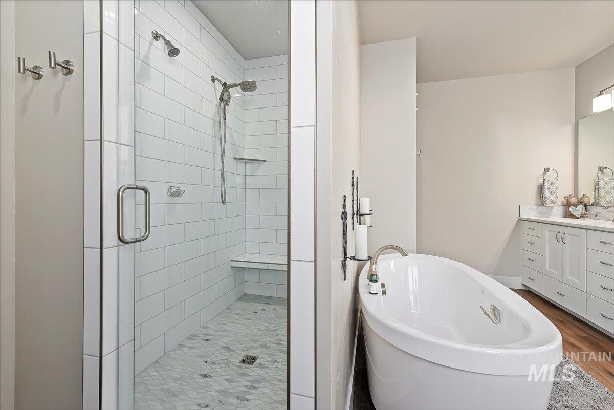 Nampa, Idaho, 83687, United States, 4 Bedrooms Bedrooms, ,Residential,For Sale,1970724