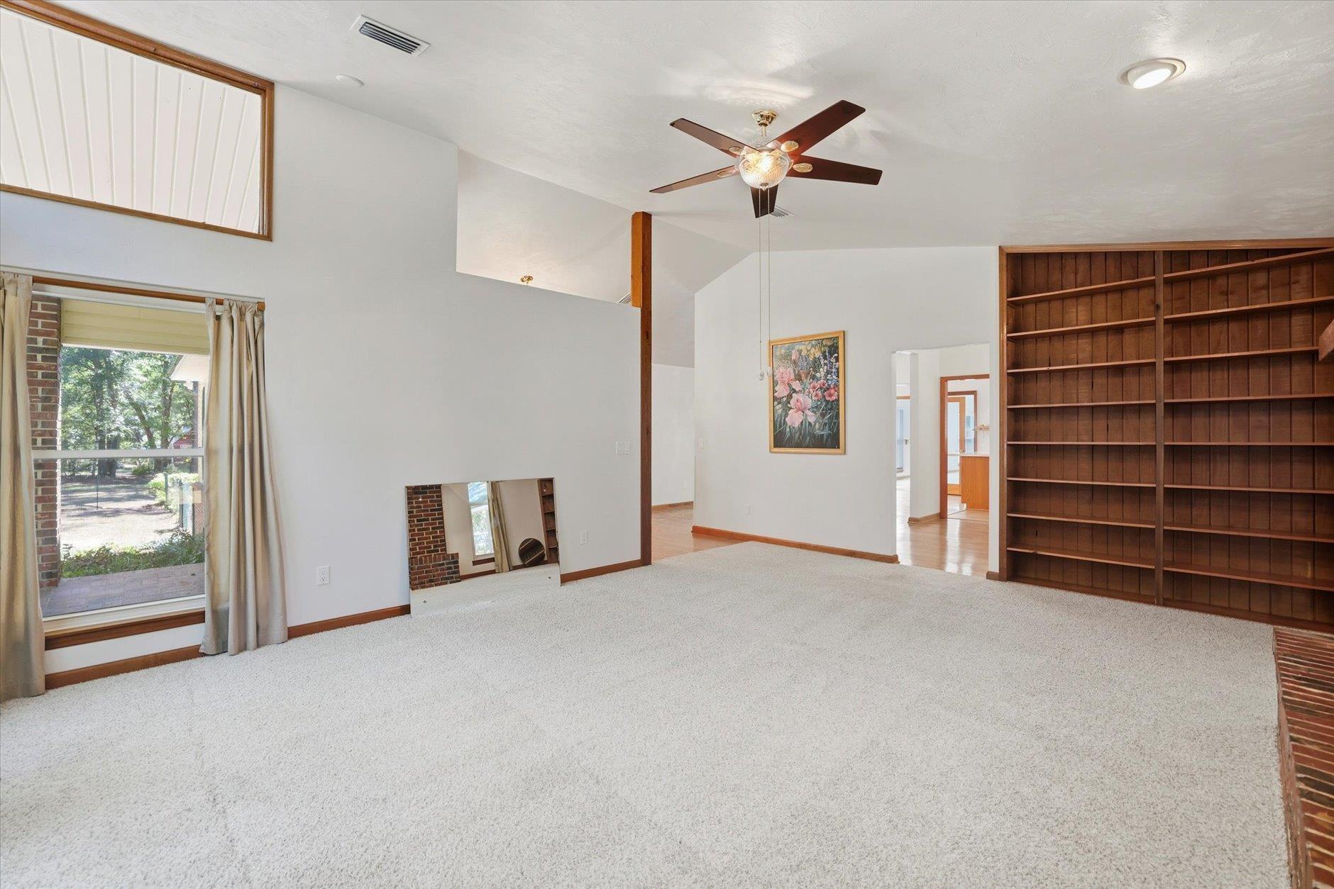 Tallahassee, Florida, 32303, United States, 4 Bedrooms Bedrooms, ,3 BathroomsBathrooms,Residential,For Sale,1964898