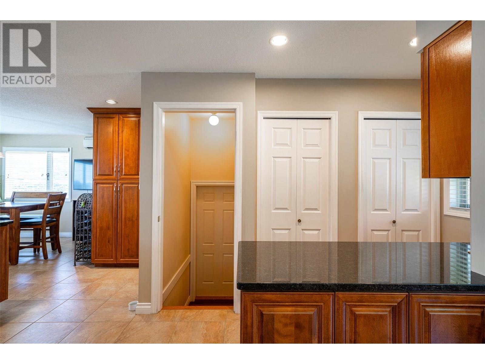 VERNON, British Columbia, V1H 1X1, CA, 4 Bedrooms Bedrooms, ,3 BathroomsBathrooms,Residential,For Sale,1948801