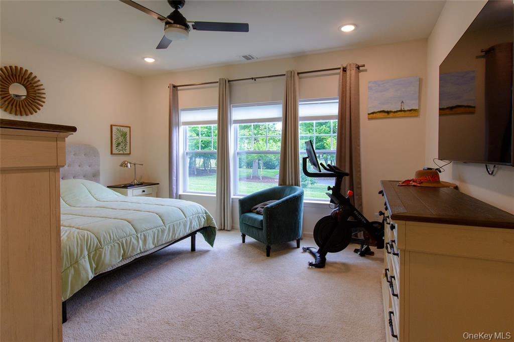 Shirley, New York, 11967, United States, 2 Bedrooms Bedrooms, ,2 BathroomsBathrooms,Residential,For Sale,1915431