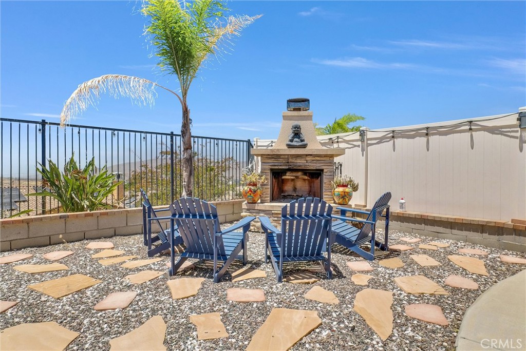 Lake Elsinore, California, 92530, United States, 3 Bedrooms Bedrooms, ,3 BathroomsBathrooms,Residential,For Sale,1943352