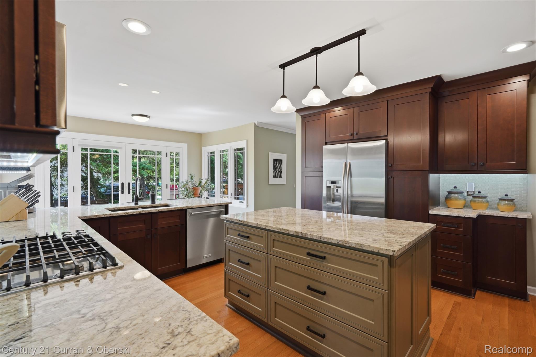 Farmington Hills, Michigan, 48331, United States, 4 Bedrooms Bedrooms, ,4 BathroomsBathrooms,Residential,For Sale,2048985