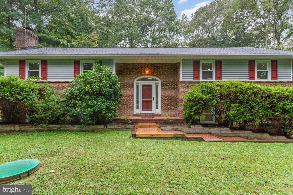 Manassas, Virginia, 20112, United States, 4 Bedrooms Bedrooms, ,3 BathroomsBathrooms,Residential,For Sale,1977190