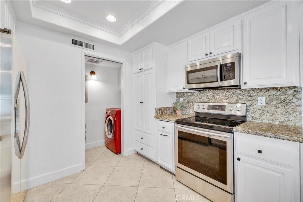 Anaheim Hills, California, 92807, United States, 3 Bedrooms Bedrooms, ,3 BathroomsBathrooms,Residential,For Sale,1940997