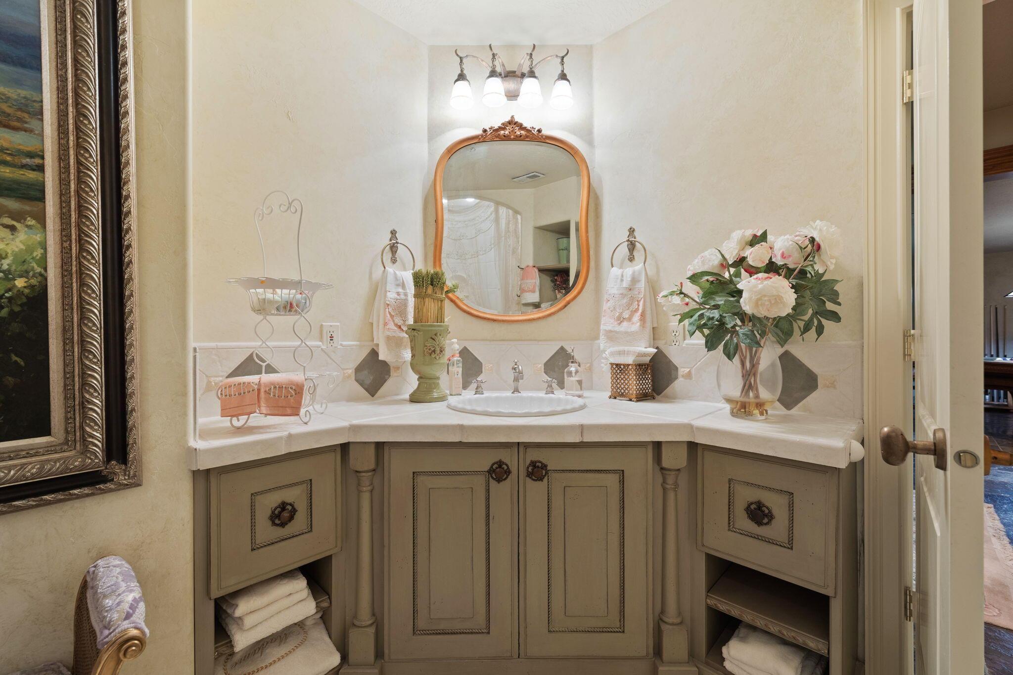 Salt Lake City, Utah, 84121, United States, 5 Bedrooms Bedrooms, ,6 BathroomsBathrooms,Residential,For Sale,1974562