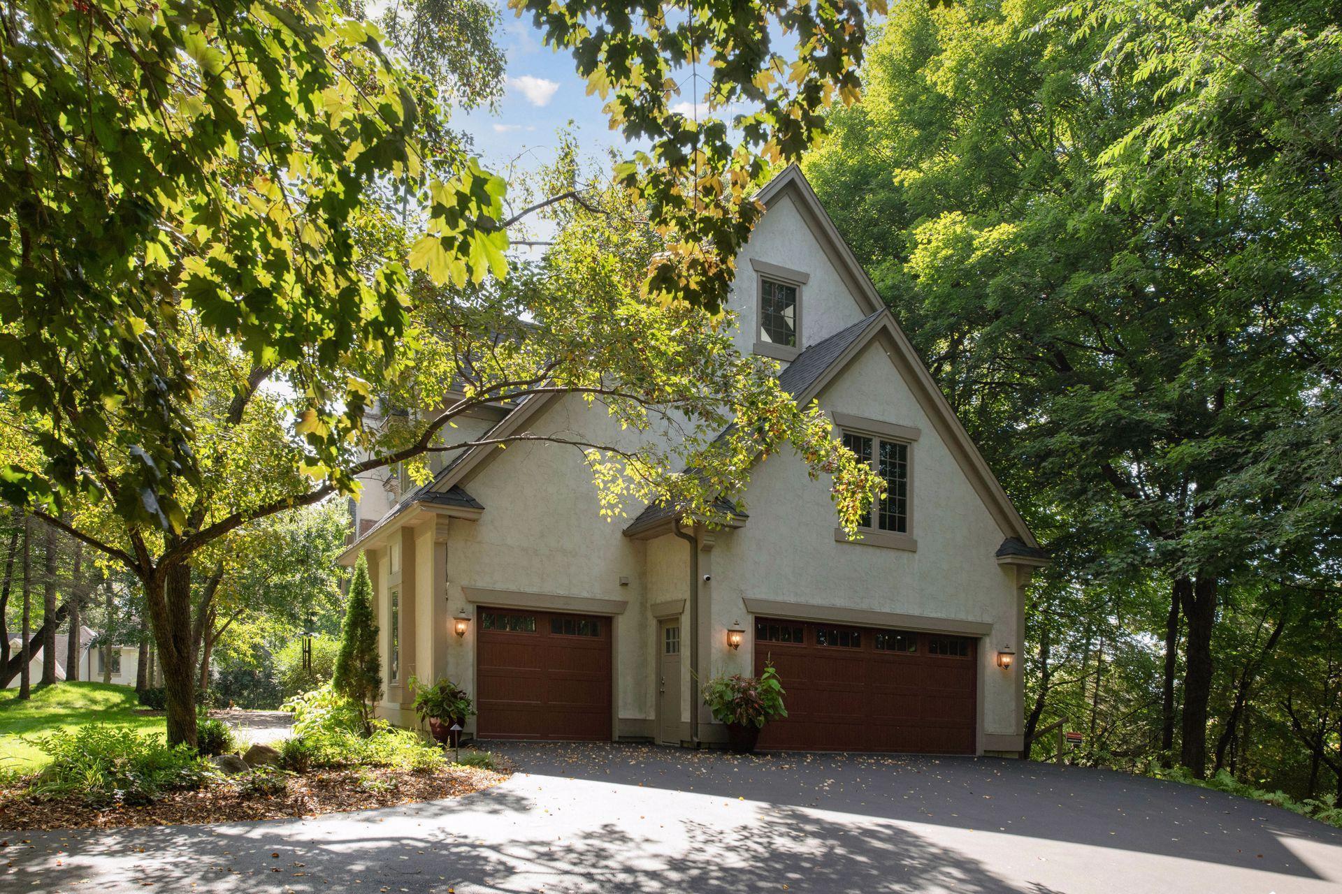 Shorewood, Minnesota, 55331, United States, 5 Bedrooms Bedrooms, ,4 BathroomsBathrooms,Residential,For Sale,1947057
