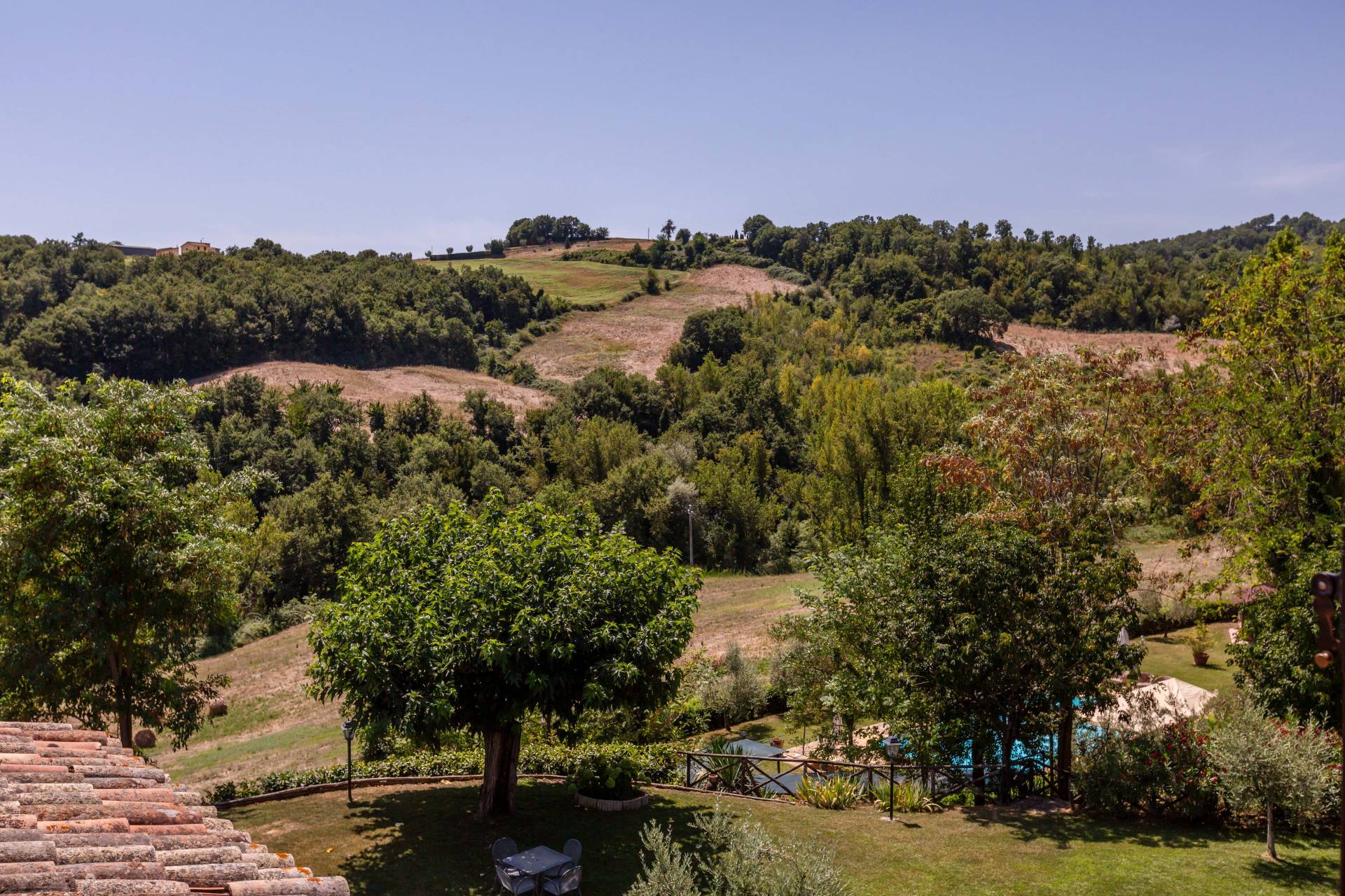 Localit? Porzone, Todi, Perugia, 06059, IT, 6 Bedrooms Bedrooms, ,6 BathroomsBathrooms,Residential,For Sale,Localit? Porzone,1586795