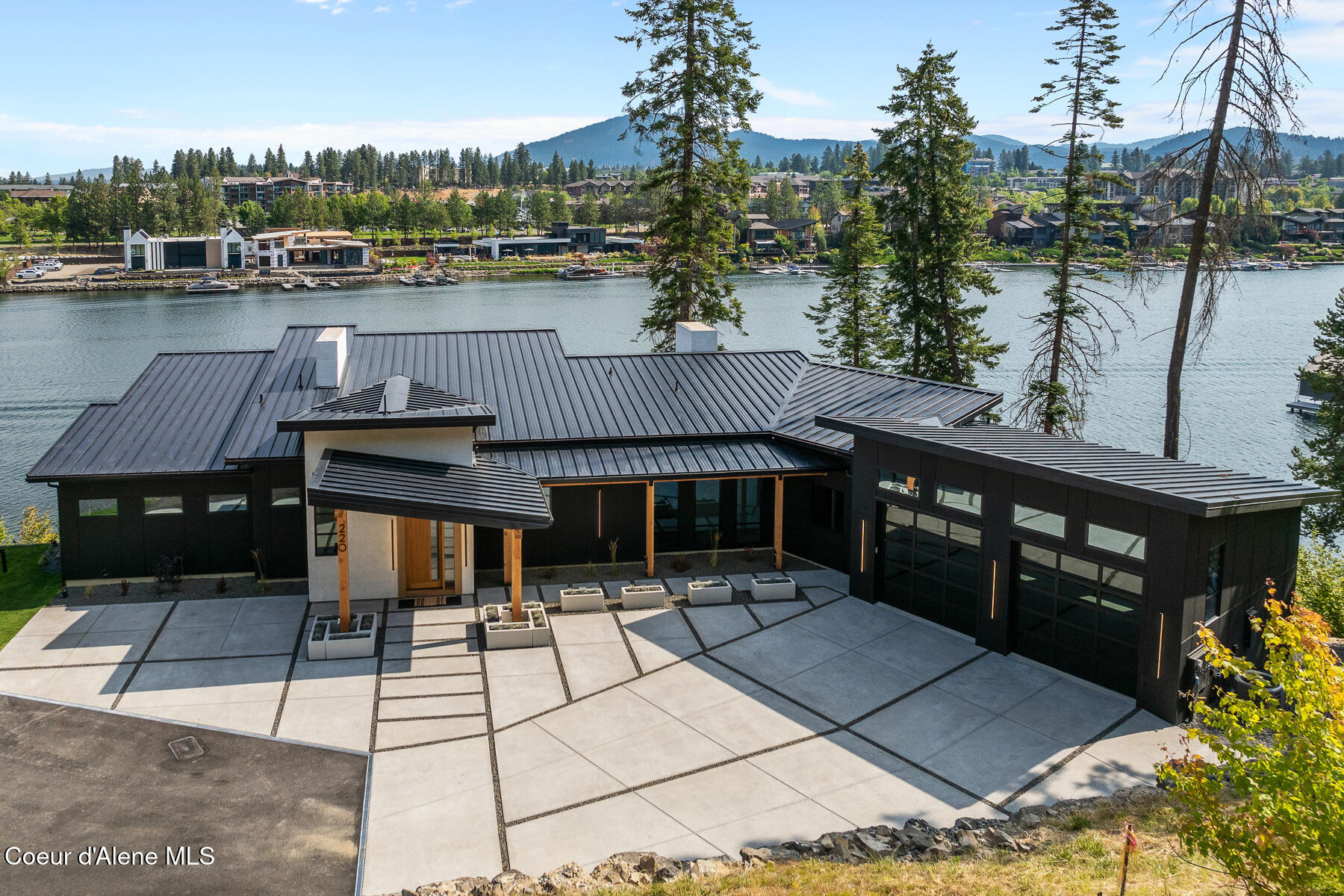 Coeur d'Alene, Idaho, 83814, United States, 5 Bedrooms Bedrooms, ,6 BathroomsBathrooms,Residential,For Sale,1920855