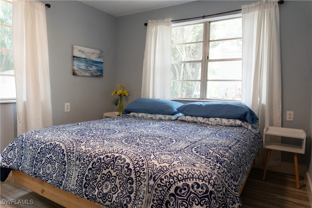 Fort Myers, Florida, 33916, United States, 4 Bedrooms Bedrooms, ,5 BathroomsBathrooms,Residential,For Sale,1975141